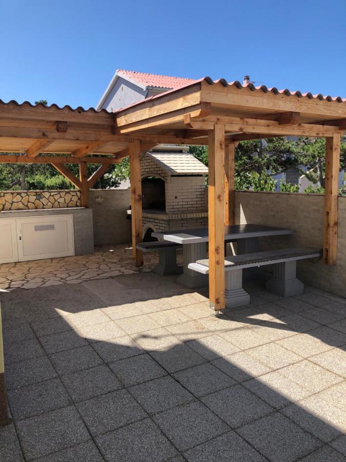 Miro Apartmani Ražanac Exterior foto