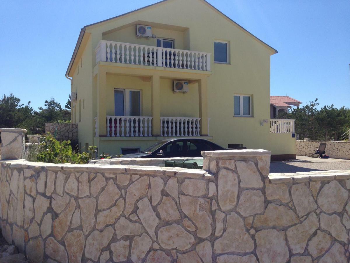 Miro Apartmani Ražanac Exterior foto