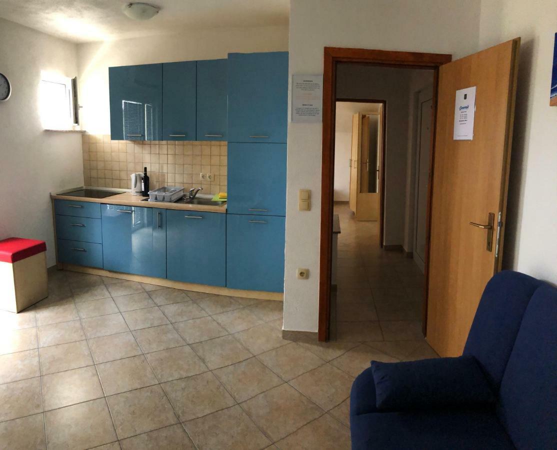 Miro Apartmani Ražanac Exterior foto